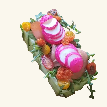 Smörgåstårta med gravrökt lax